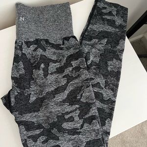 Nvgtn camo leggings